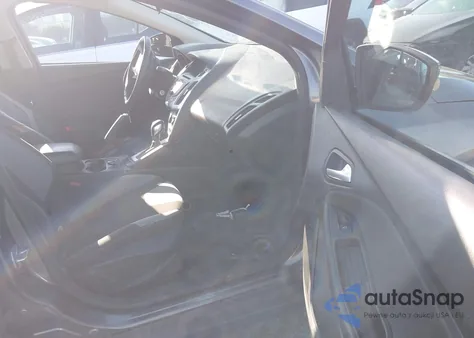 2014 Ford Focus Se z USA, uszkodzony, nr VIN 1FADP3F26EL397989